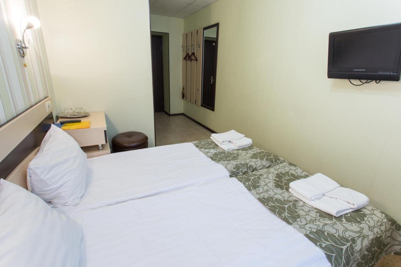 Hotel Voyage Kharkiv Eksteriør billede
