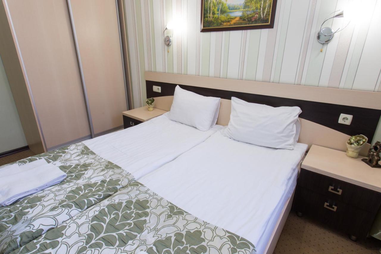 Hotel Voyage Kharkiv Eksteriør billede