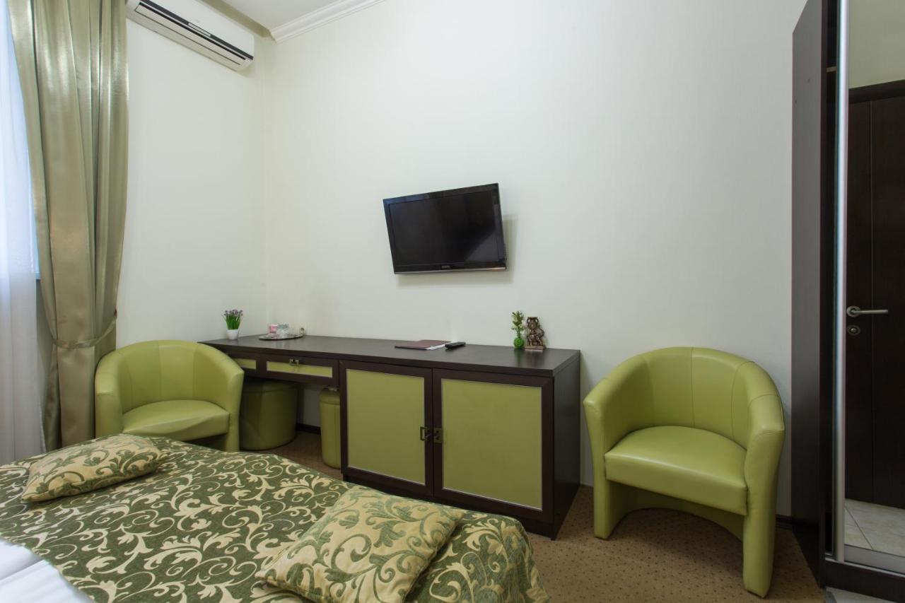 Hotel Voyage Kharkiv Eksteriør billede